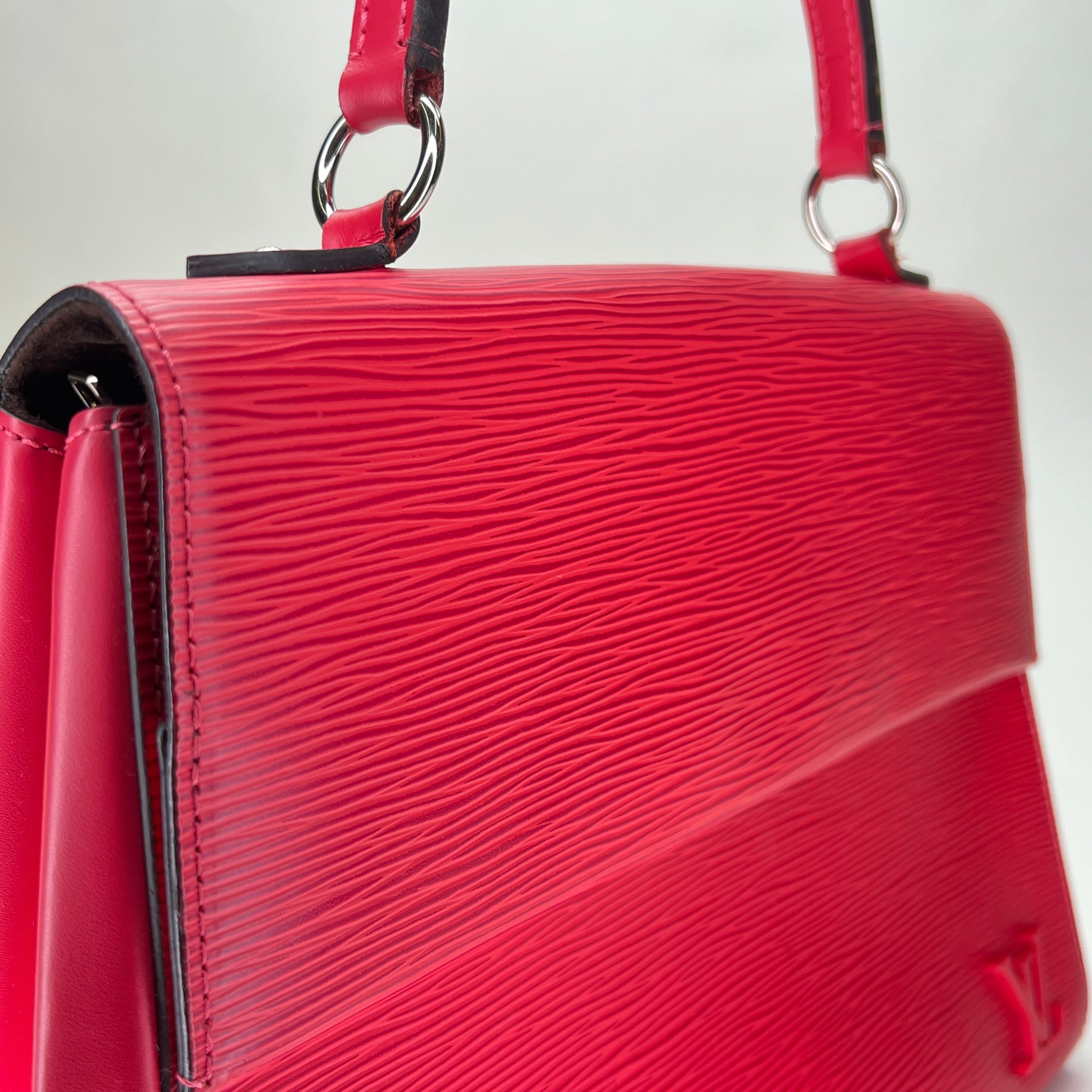 Cluny MM Red Top Handle Bag in Epi Leather, Silver hardware