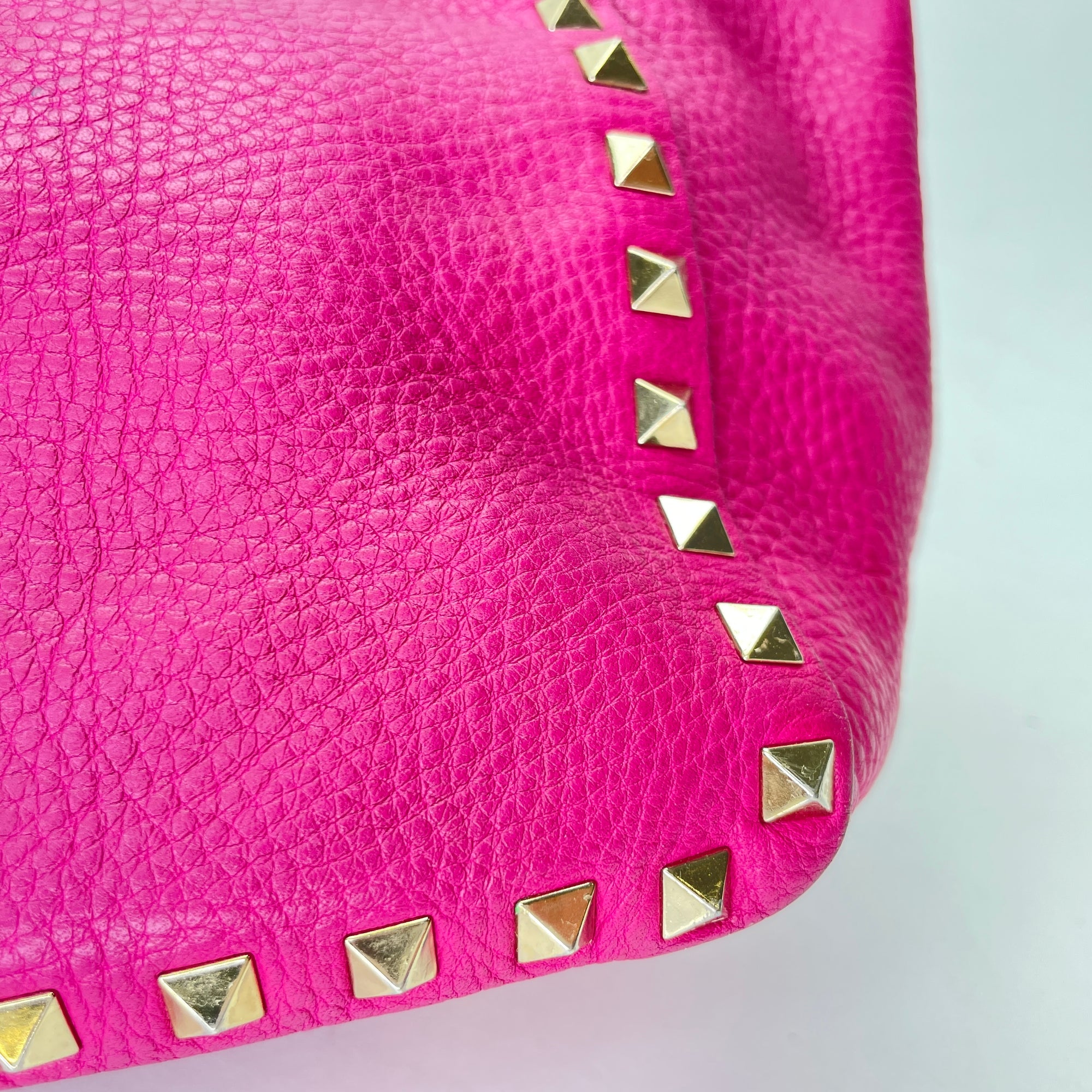 Rockstud Small Pink Top Handle Bag in Calfskin, Light Gold hardware