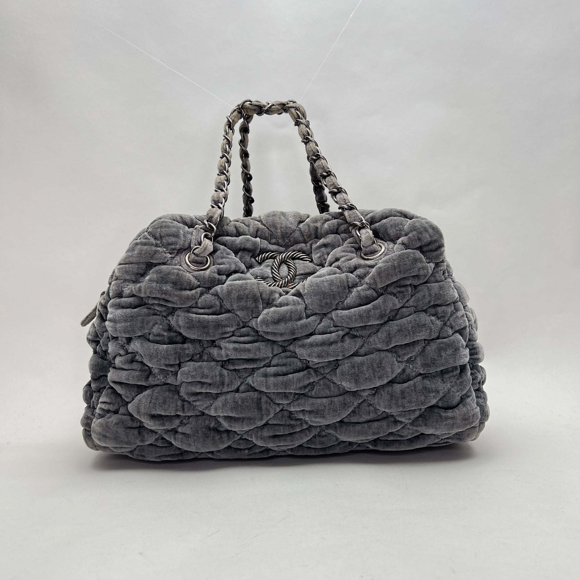 Quilted Grey Shoulder Bag in Velvet, Silver hardware