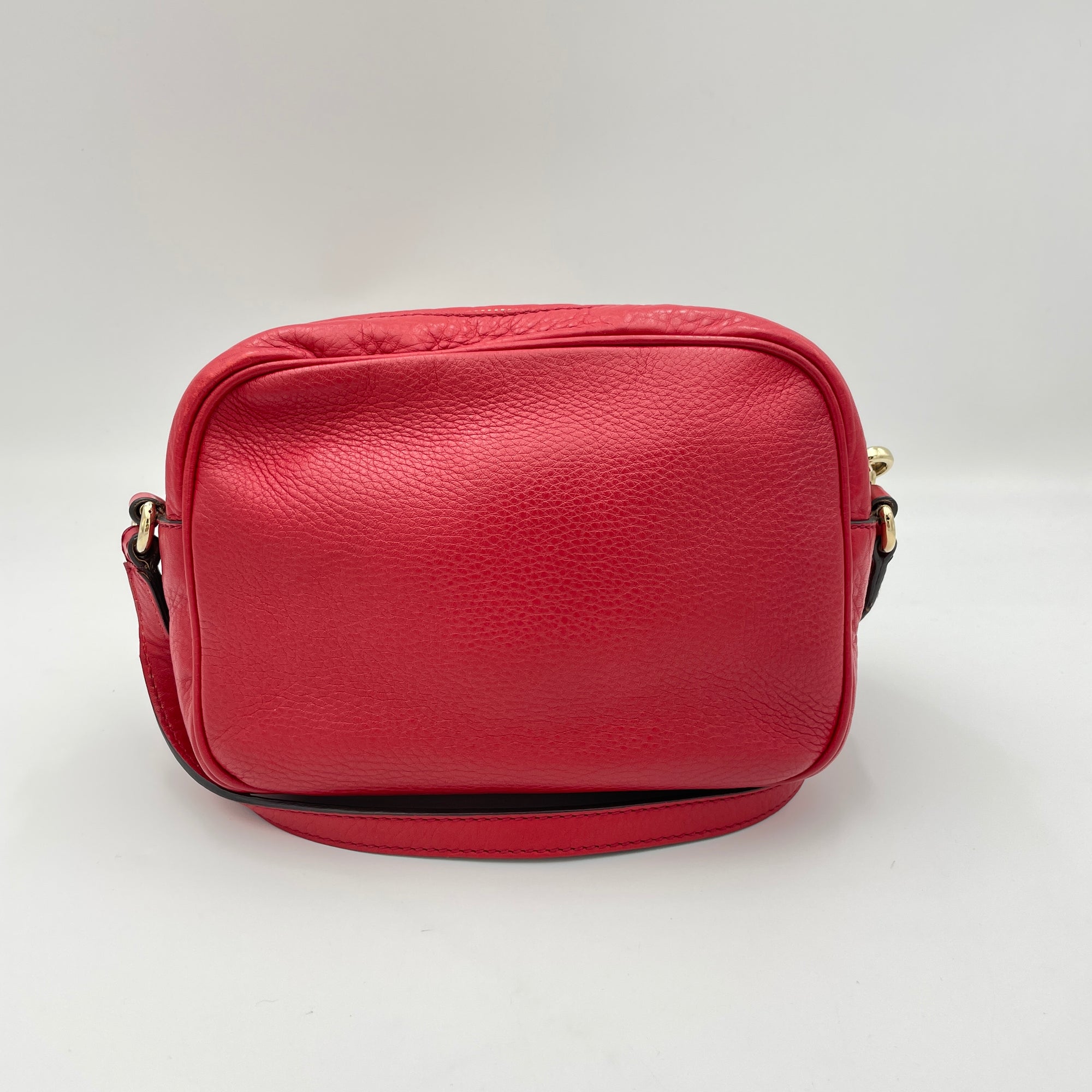 Soho Disco Small Red Crossbody Bag in Calfskin, Gold hardware