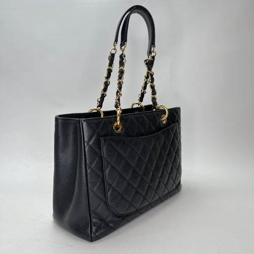 Grand Shopping Black Tote Bag in Caviar Leather, Gold hardware