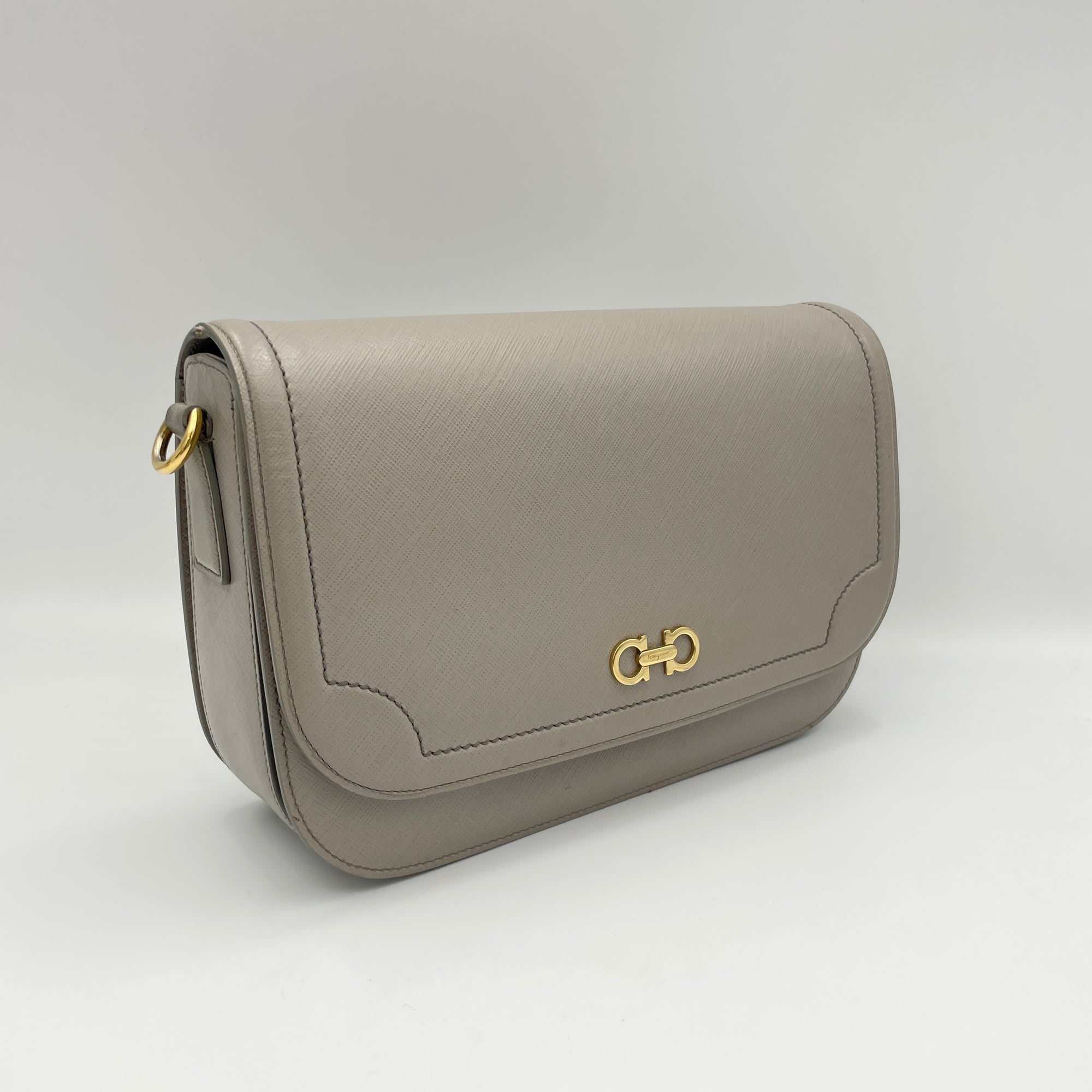 Greta Grey Shoulder Bag in Calfskin, Gold hardware