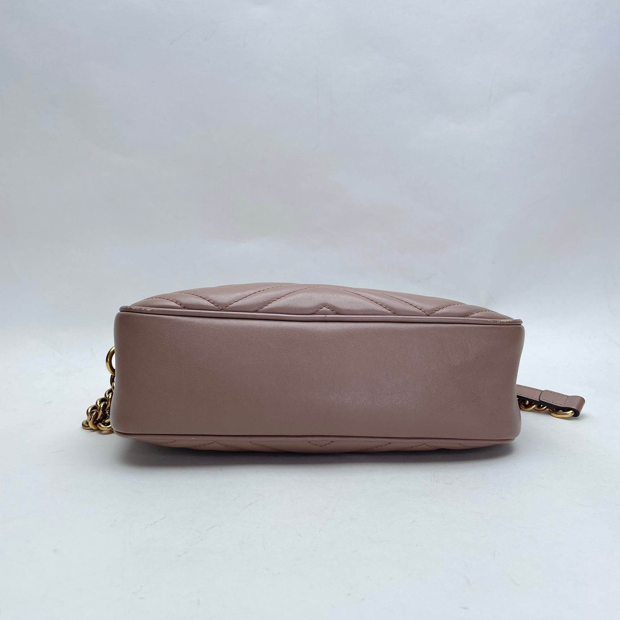 GG Marmont Small Pink Crossbody Bag in Calfskin, Gold hardware