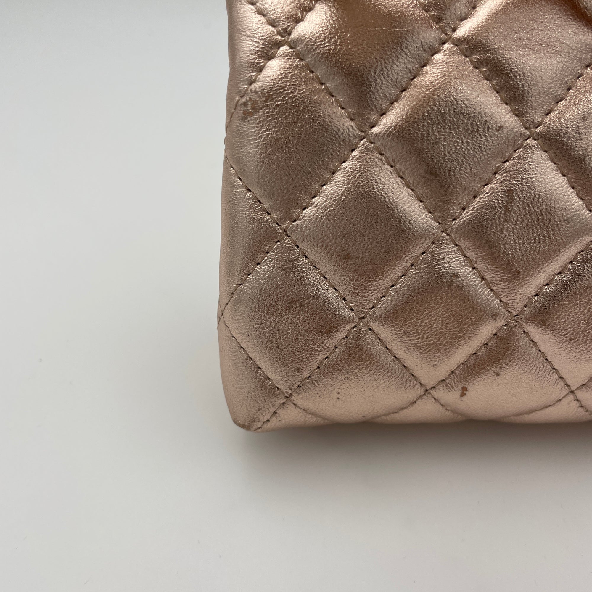 Metallic Quilt Pink Pouch in Lambskin, Silver hardware