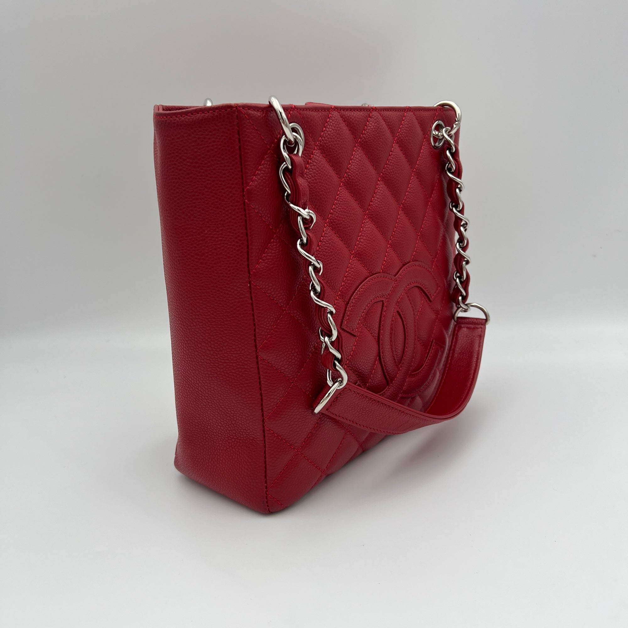 PST Petite Shopping Red Tote Bag in Caviar Leather, Silver hardware