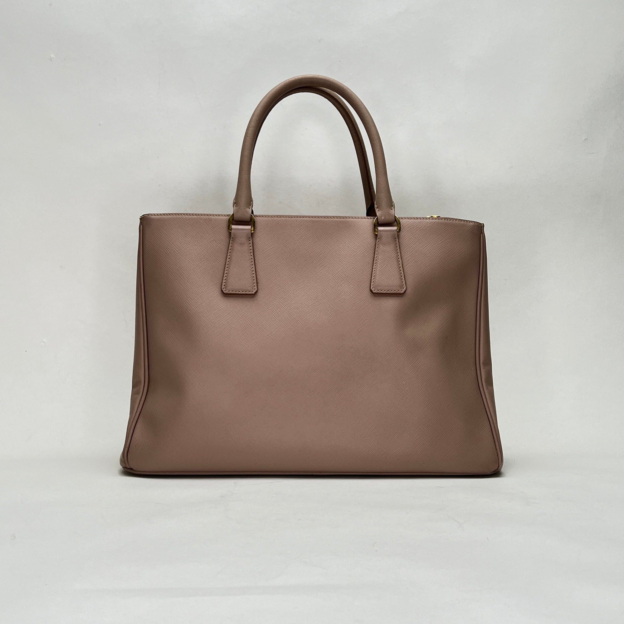 Galleria Large Pink Top Handle Bag in Saffiano Leather, Gold hardware