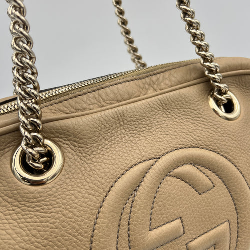 Soho Chain Beige Shoulder Bag in Calfskin, Light Gold hardware