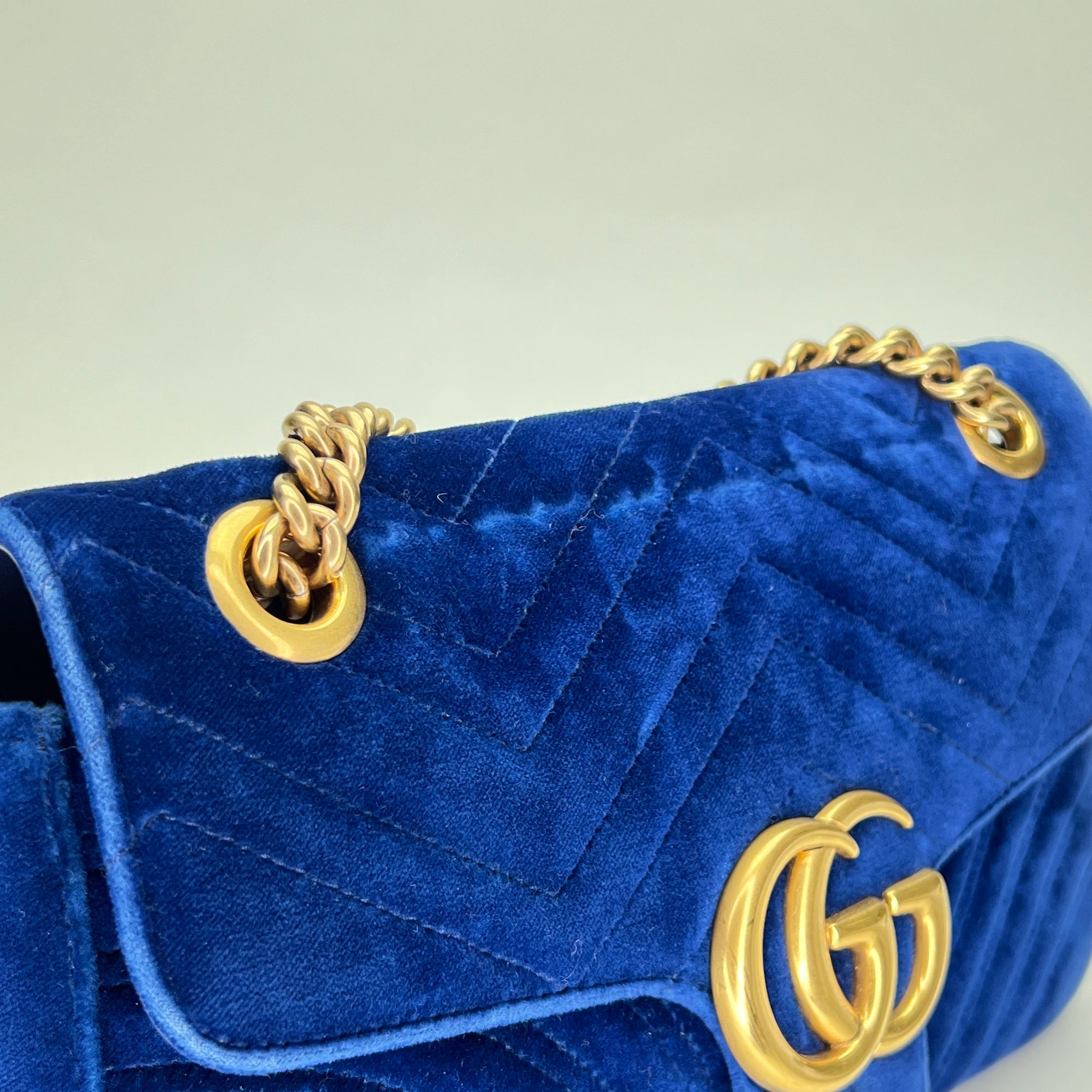 Marmont Small Blue Shoulder Bag in Velvet, Gold hardware