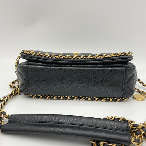 22K Chain Black Shoulder Bag in Caviar Leather, Gold hardware