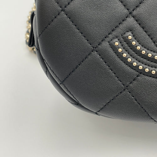 CC Quilted Round Black Crossbody Bag in Lambskin, Gold hardware