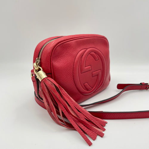 Soho Disco Small Red Crossbody Bag in Calfskin, Gold hardware