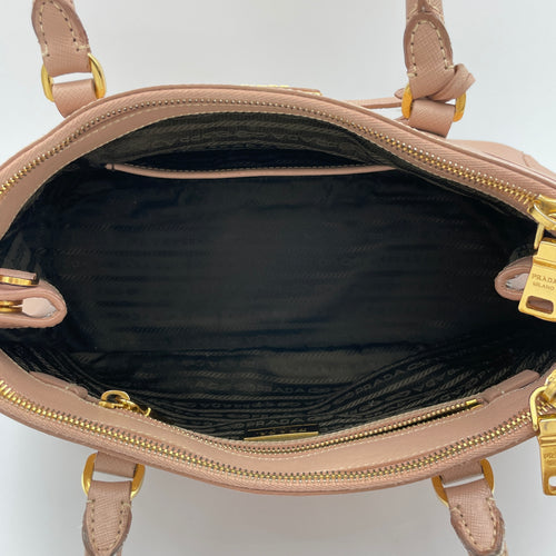 Galleria Medium Pink Top Handle Bag in Calfskin, Gold hardware