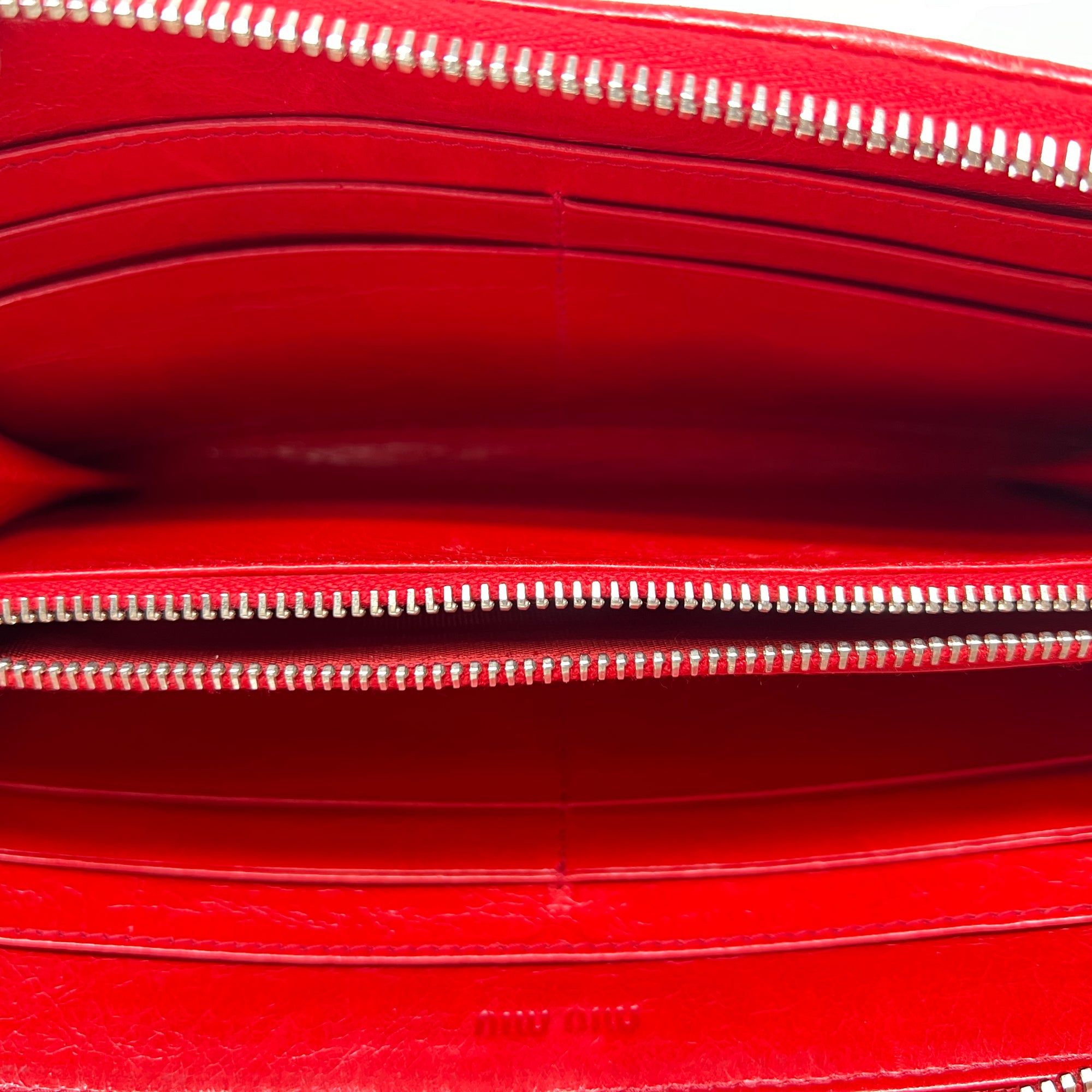 Matelasse Red Wallet in Goat Leather, Silver hardware