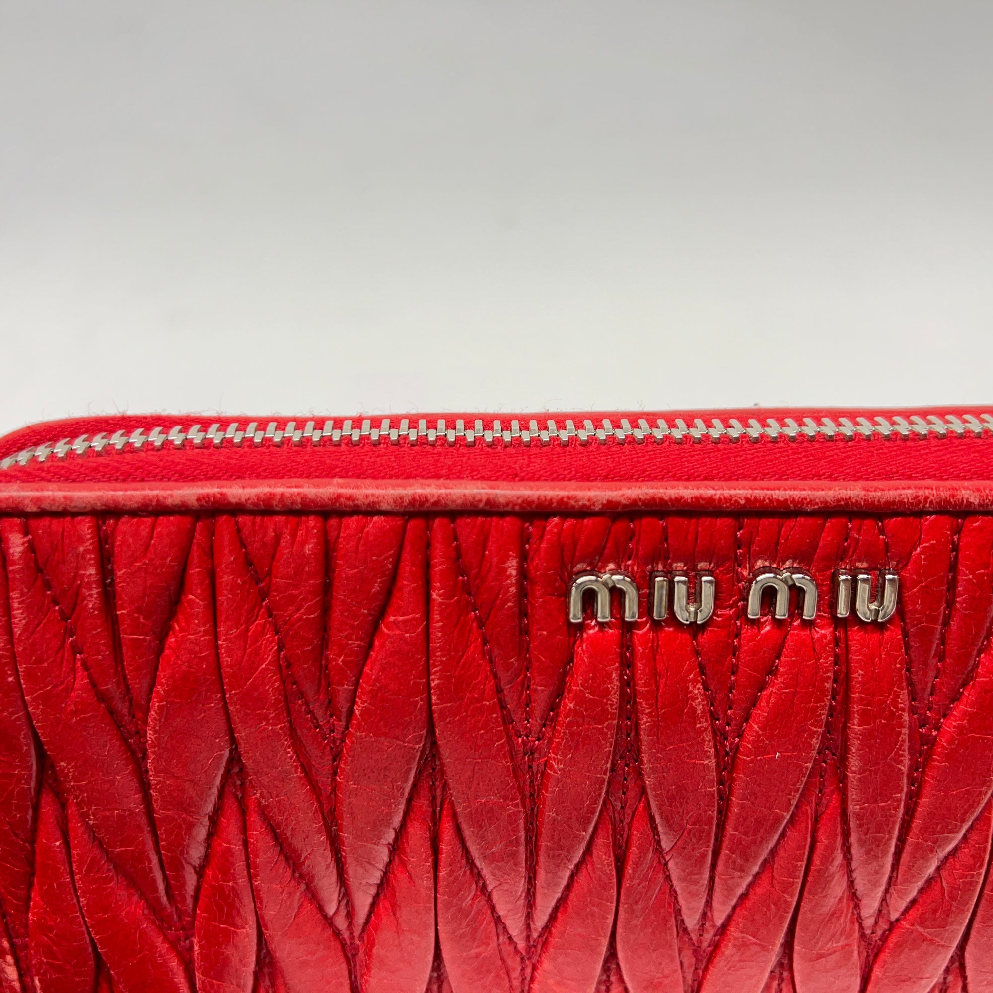 Matelasse Red Wallet in Goat Leather, Silver hardware