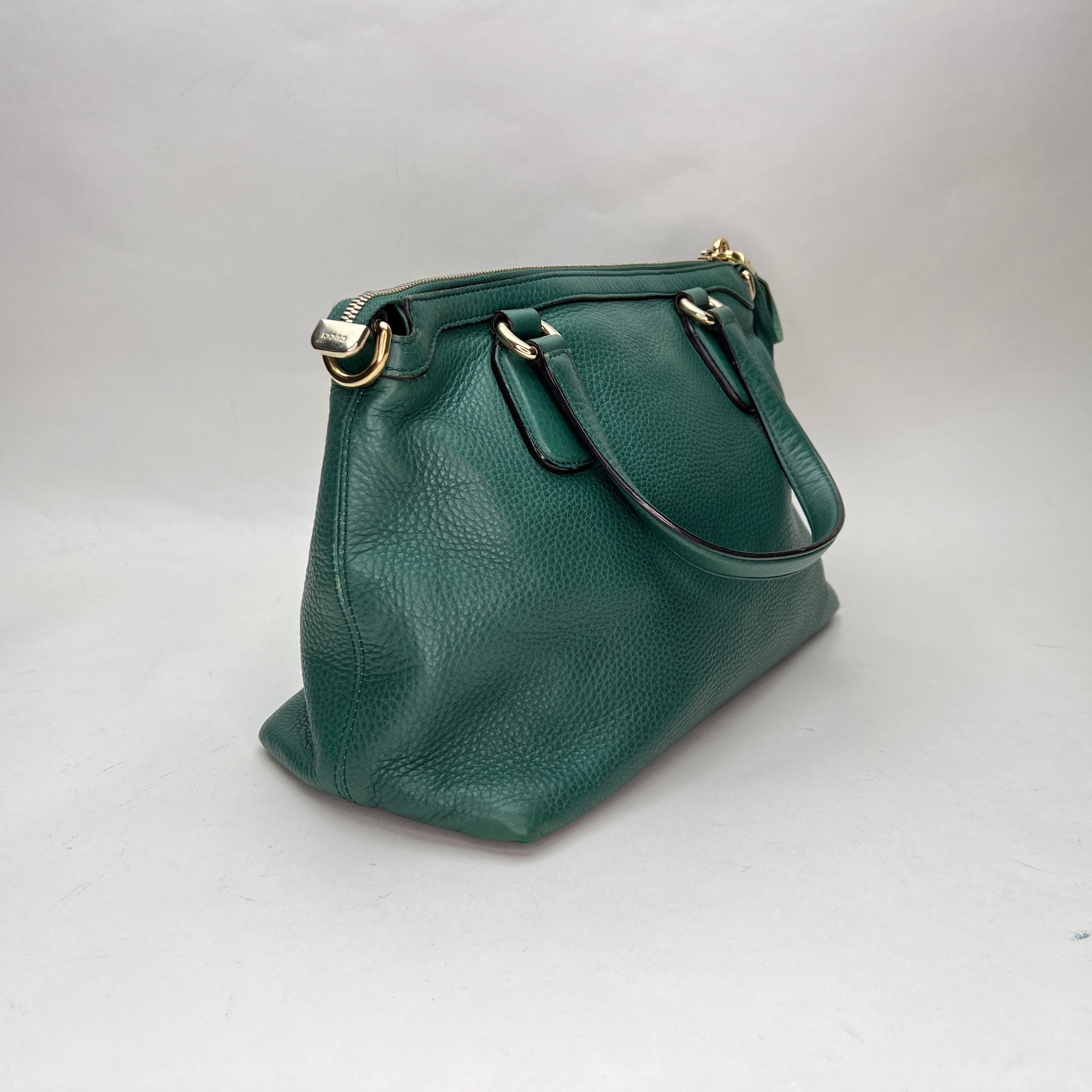 Soho Green Top Handle Bag in Calfskin, Gold hardware