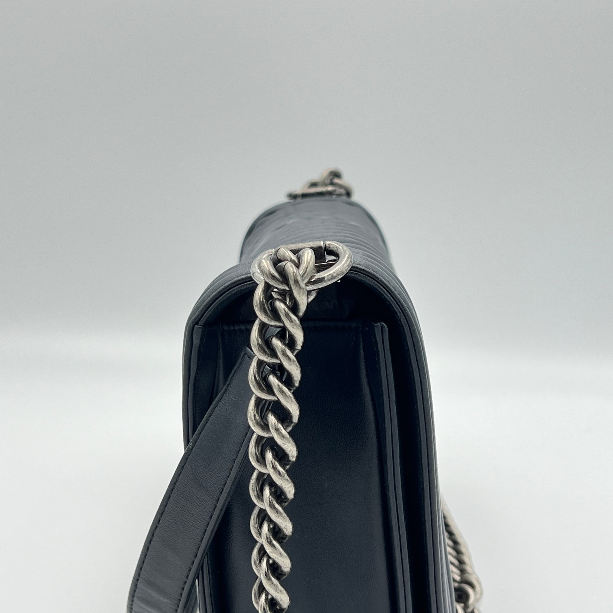 Boy Chevron New Medium Navy Shoulder Bag in Calfskin, Ruthenium hardware