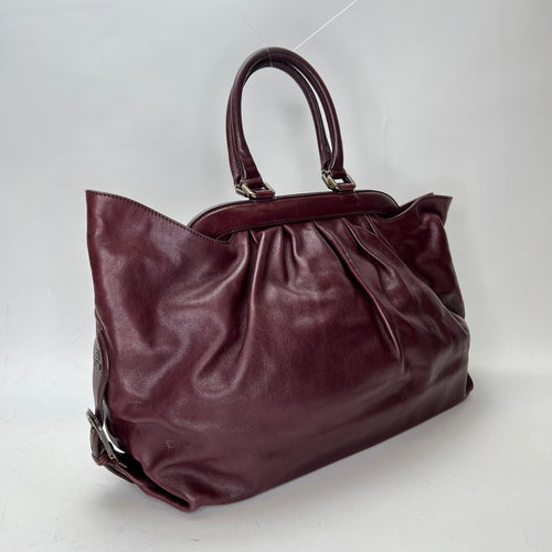 Doctor Burgundy Tote Bag in Calfskin, Gold hardware