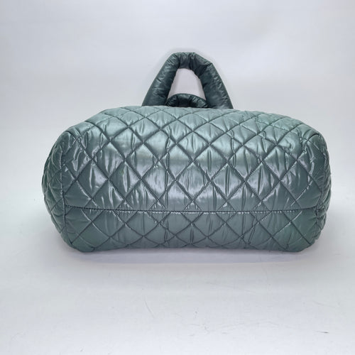 Coco Cocoon Green Top Handle Bag in Nylon, Silver hardware