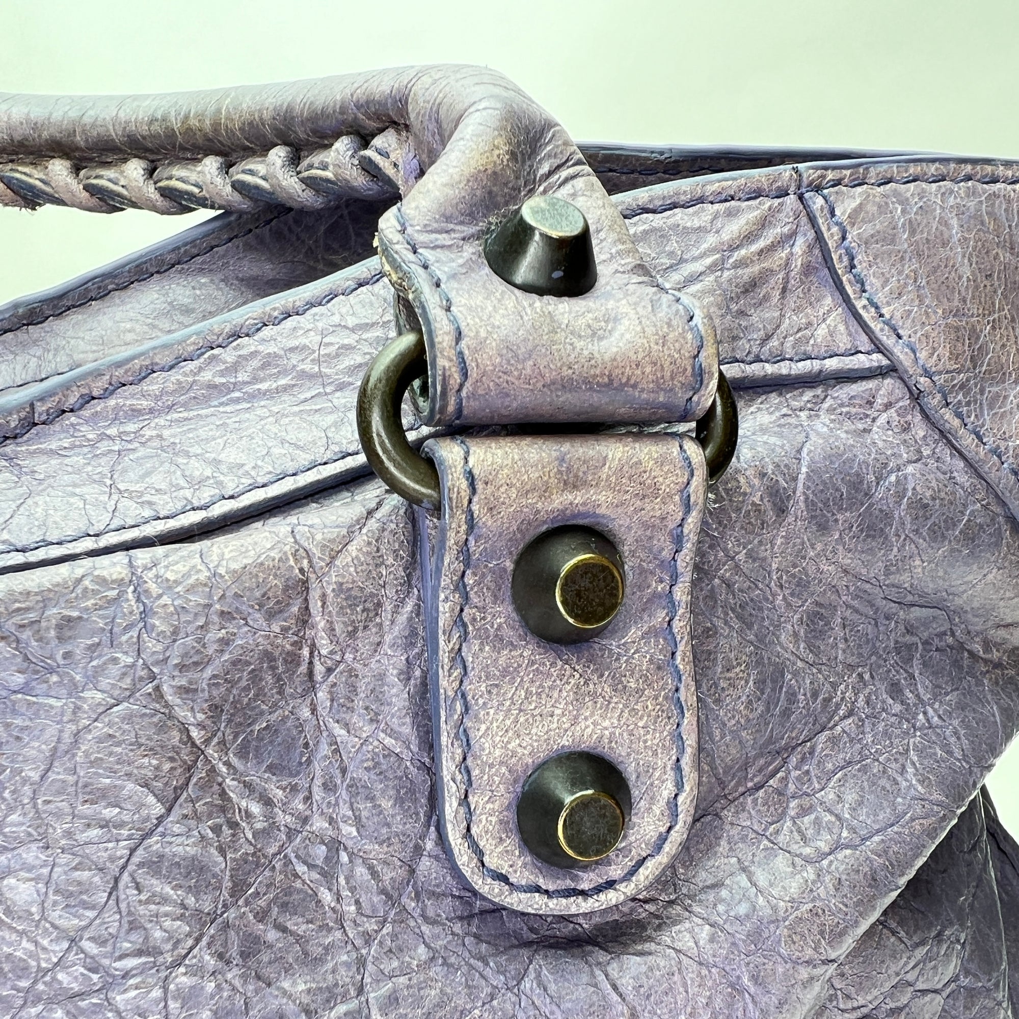 City Medium Purple Shoulder Bag in Distressed Leather, Gunmetal hardware