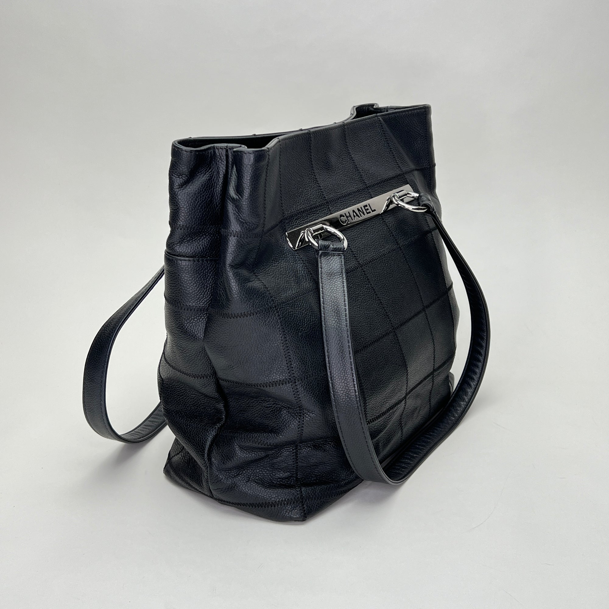 Vintage tote Black Tote Bag in Caviar Leather, Silver hardware