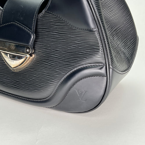 Sac Montaigne Black Top Handle Bag in Epi Leather, Silver hardware