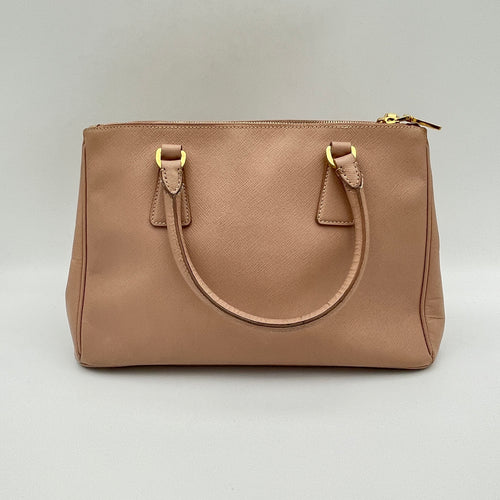 Galleria Medium Pink Top Handle Bag in Calfskin, Gold hardware