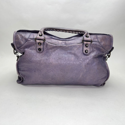 City Medium Purple Shoulder Bag in Distressed Leather, Gunmetal hardware