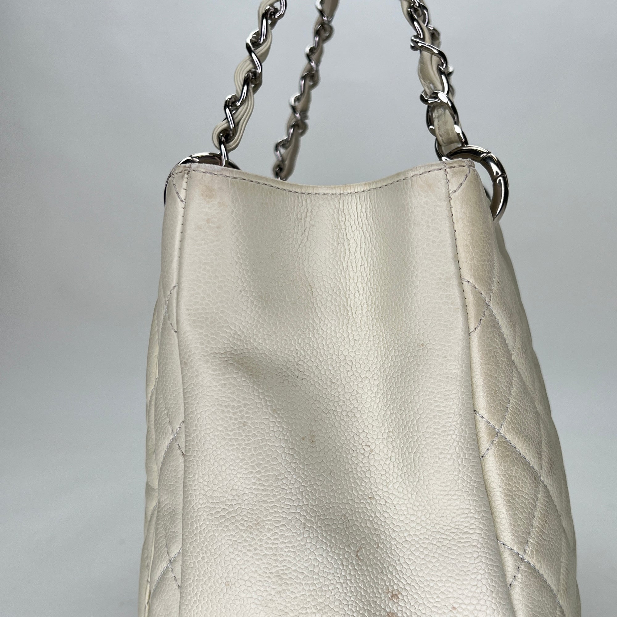 GST Cream Shoulder Bag in Caviar Leather, Silver hardware