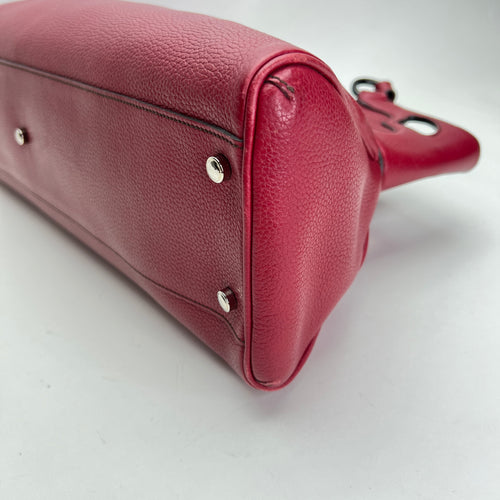 Marcello Red Shoulder Bag in Calfskin, Gunmetal hardware