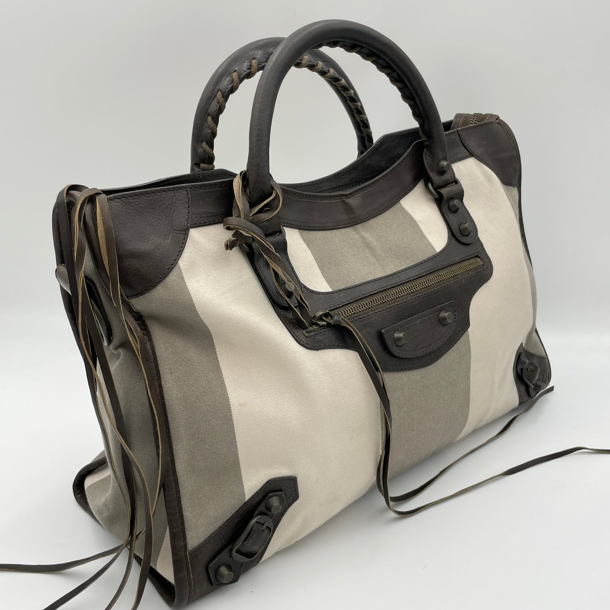 City Bag Brown Top Handle Bag in Canvas, Ruthenium-finish Brass hardware