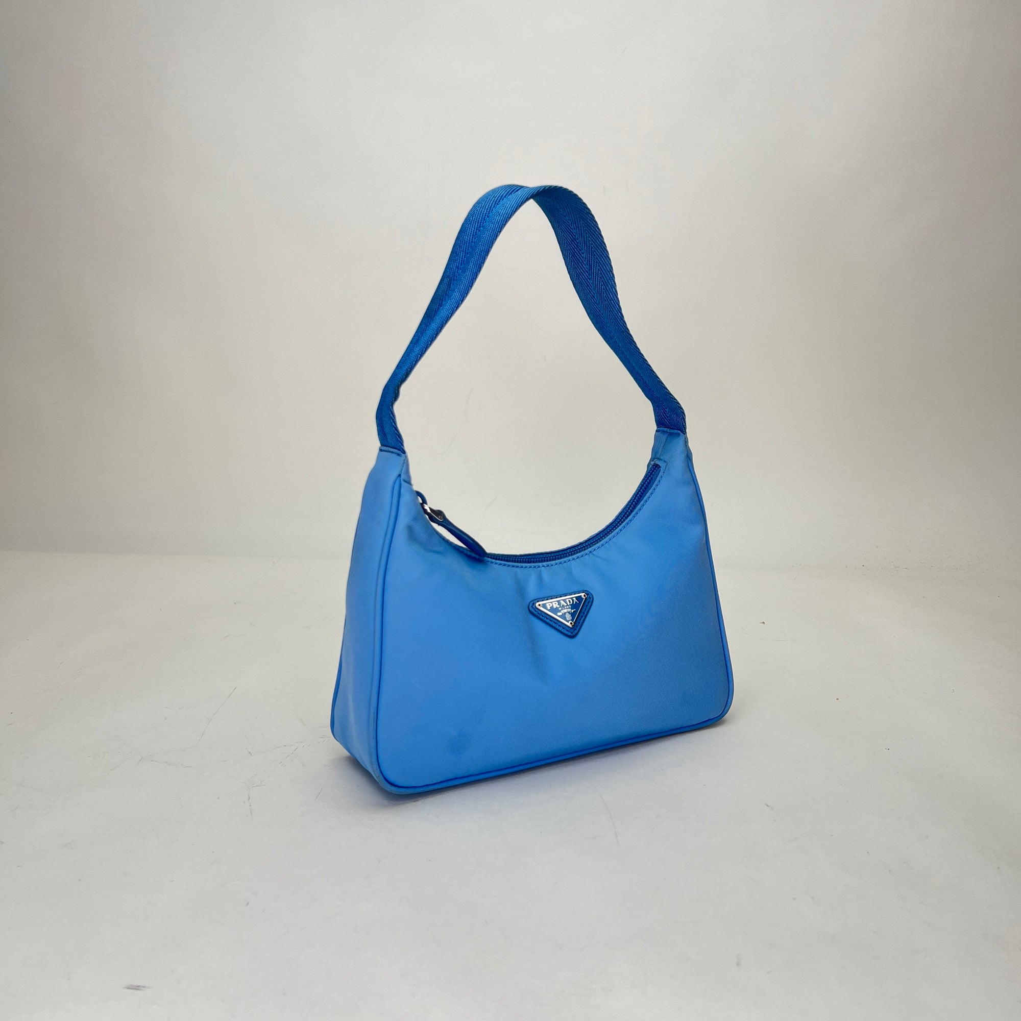 Re-Edition 2000 Blue Shoulder Bag in Nylon, Silver hardware