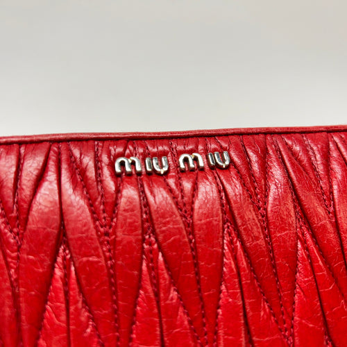 Matelasse Red Wallet in Goat Leather, Silver hardware