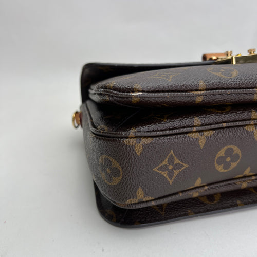 Metis Pochette Brown Crossbody Bag in Monogram Coated Canvas, Gold hardware