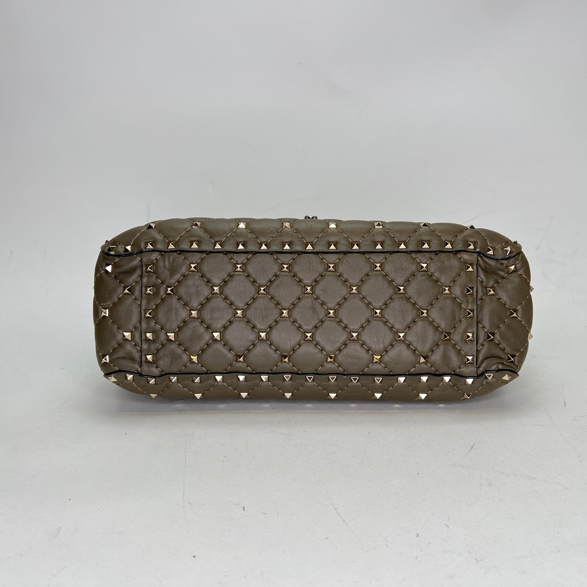 Rockstud Spike Green Shoulder Bag in Lambskin, Light Gold hardware