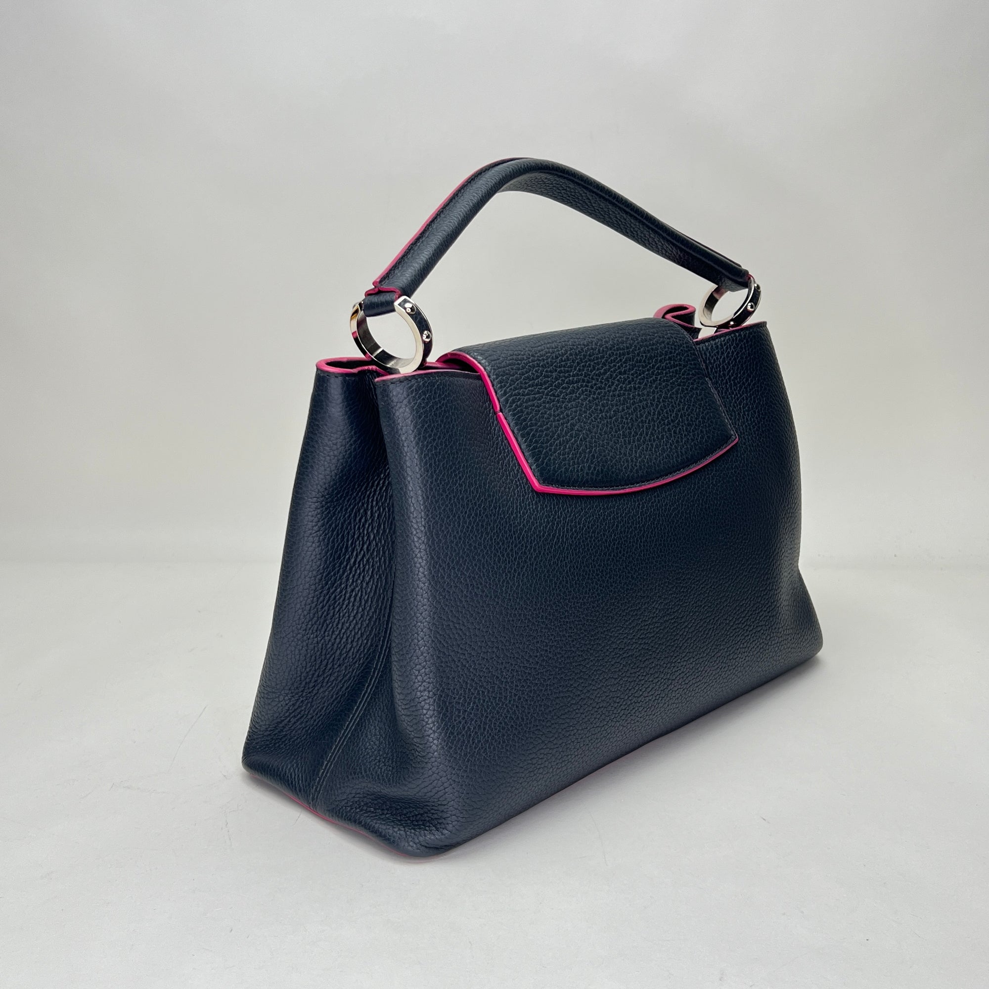 Capucines MM Navy Top Handle Bag in Clemence Taurillon Leather, Silver hardware