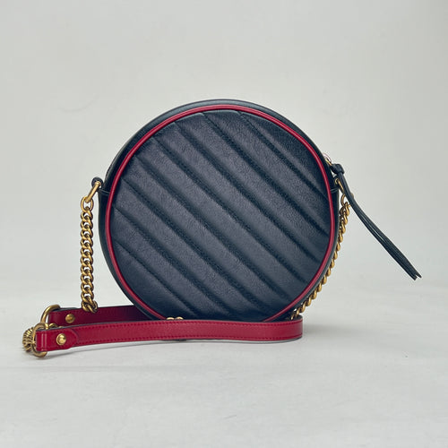 GG Marmont Round Black Crossbody Bag in Calfskin, Gold hardware