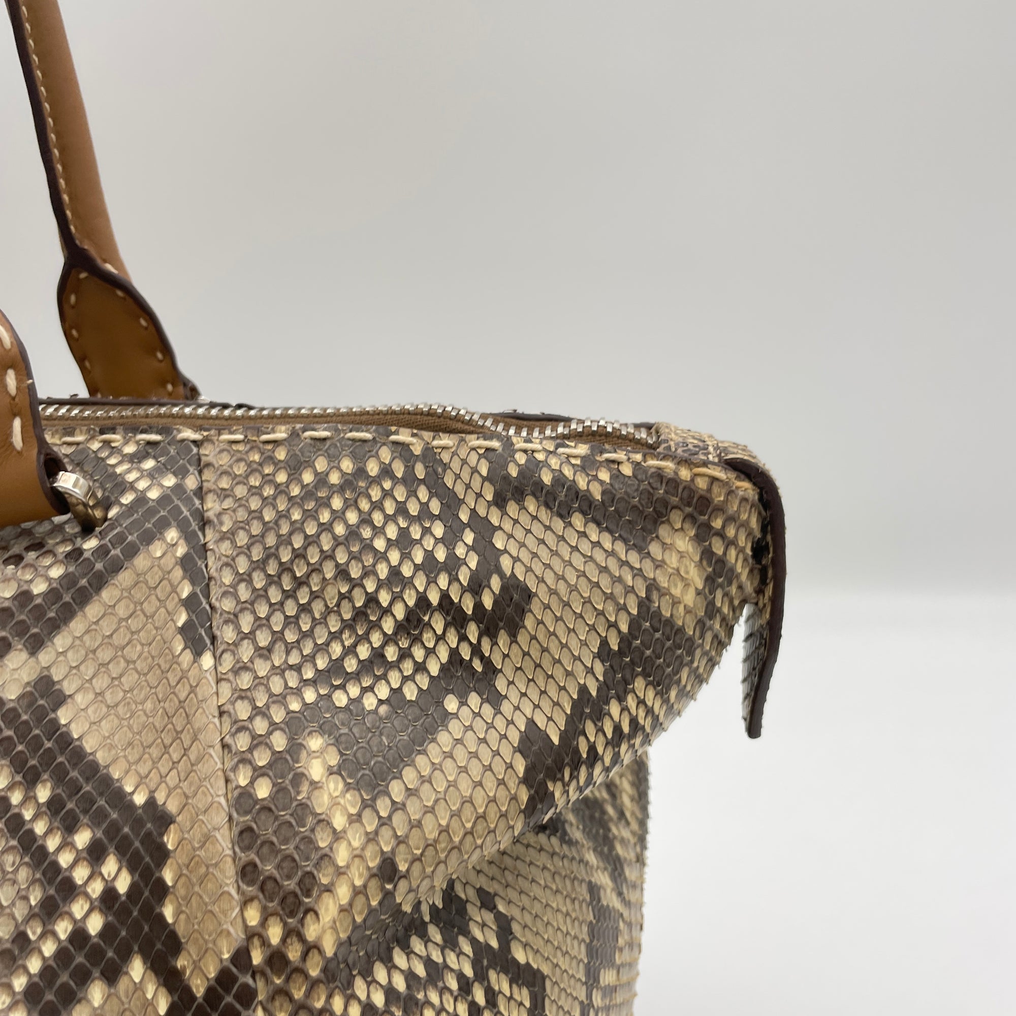 Shoulder Bag Beige Shoulder Bag in Python Leather, Silver hardware