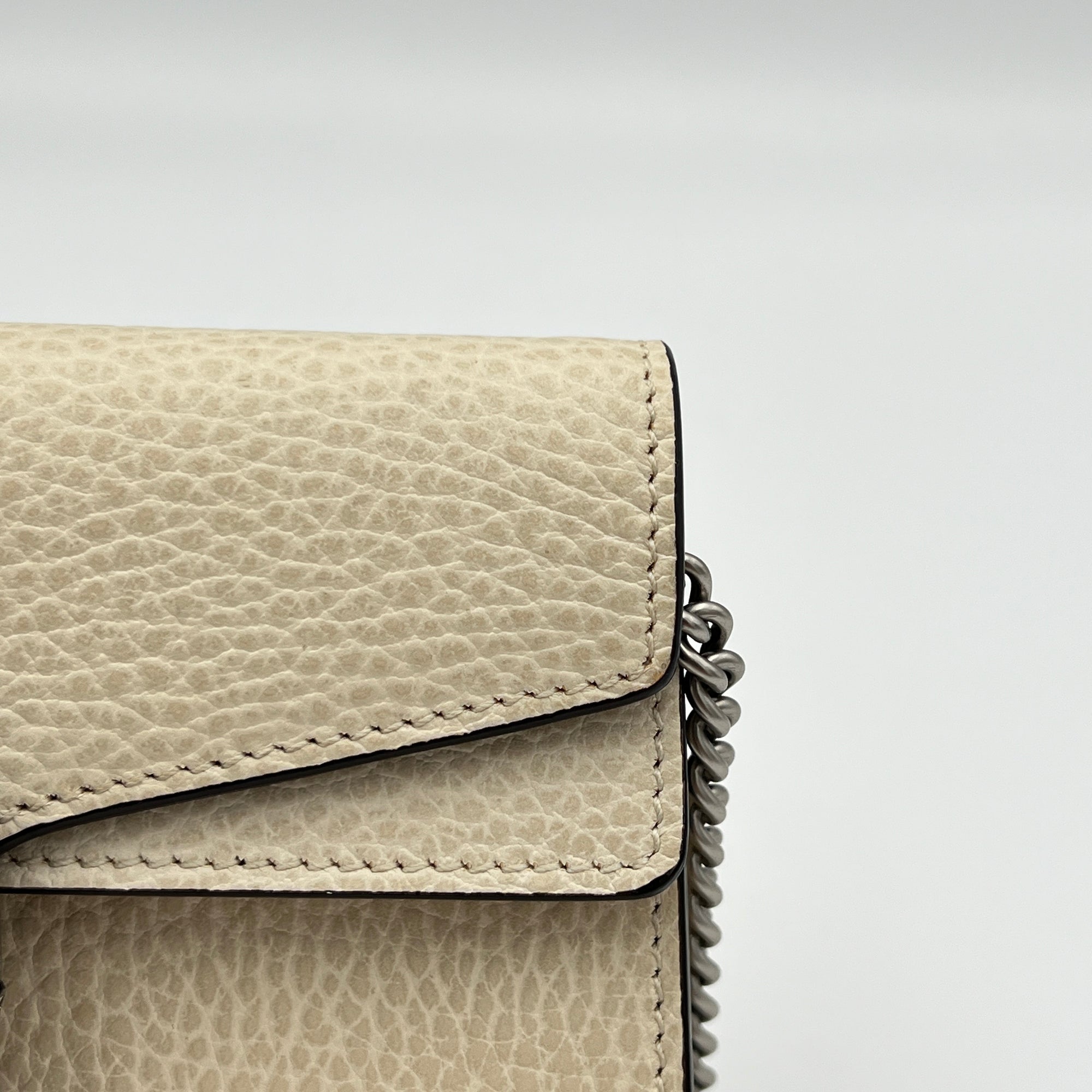 Dionysus Super Mini Cream Shoulder Bag in Calfskin, Silver hardware