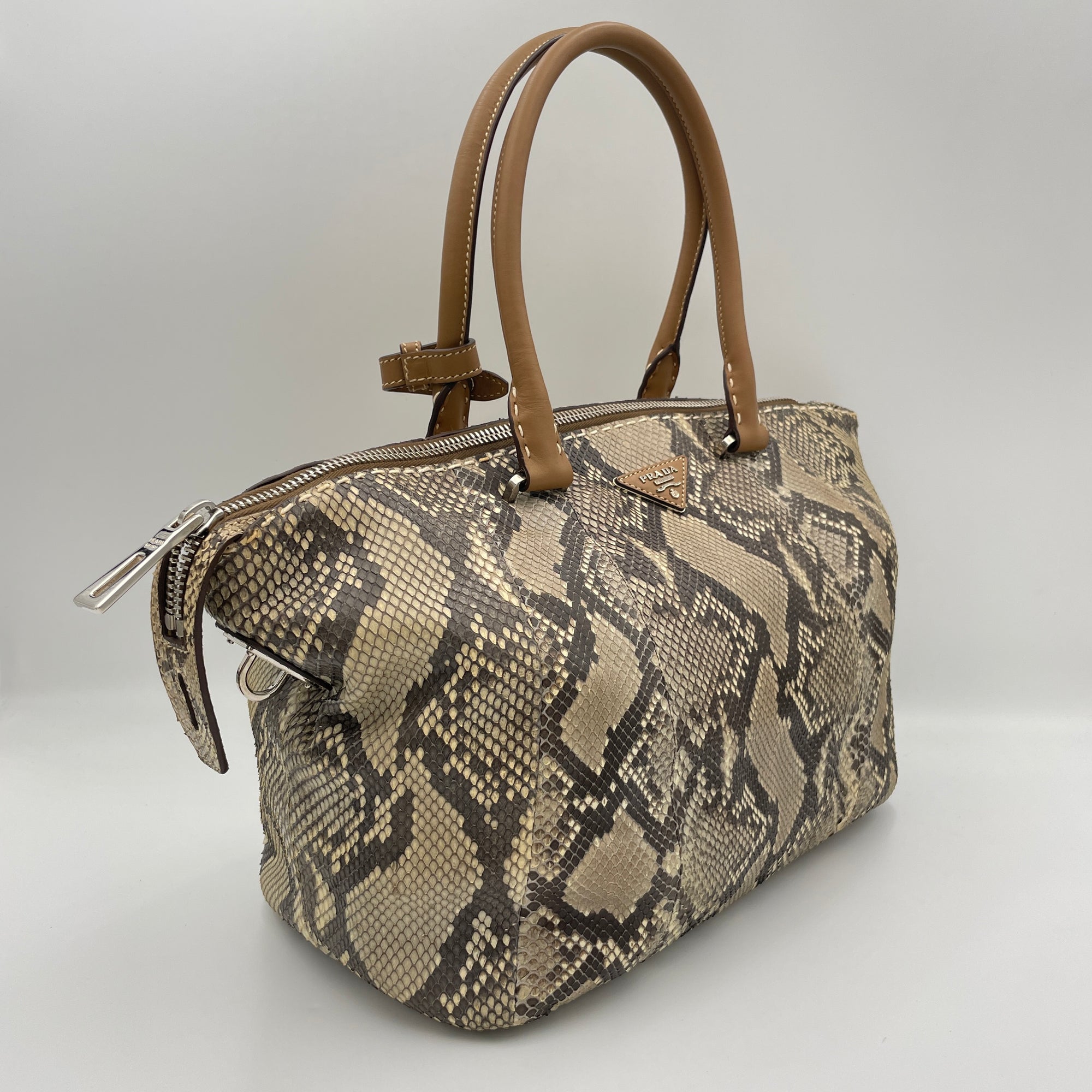 Shoulder Bag Beige Shoulder Bag in Python Leather, Silver hardware