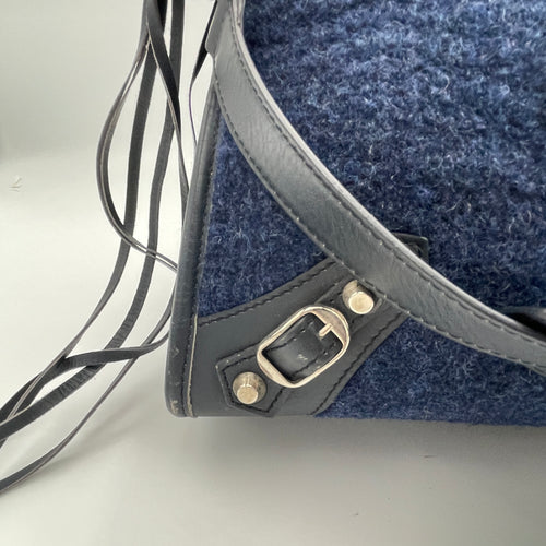 City Blue Shoulder Bag in Wool, Silver hardware