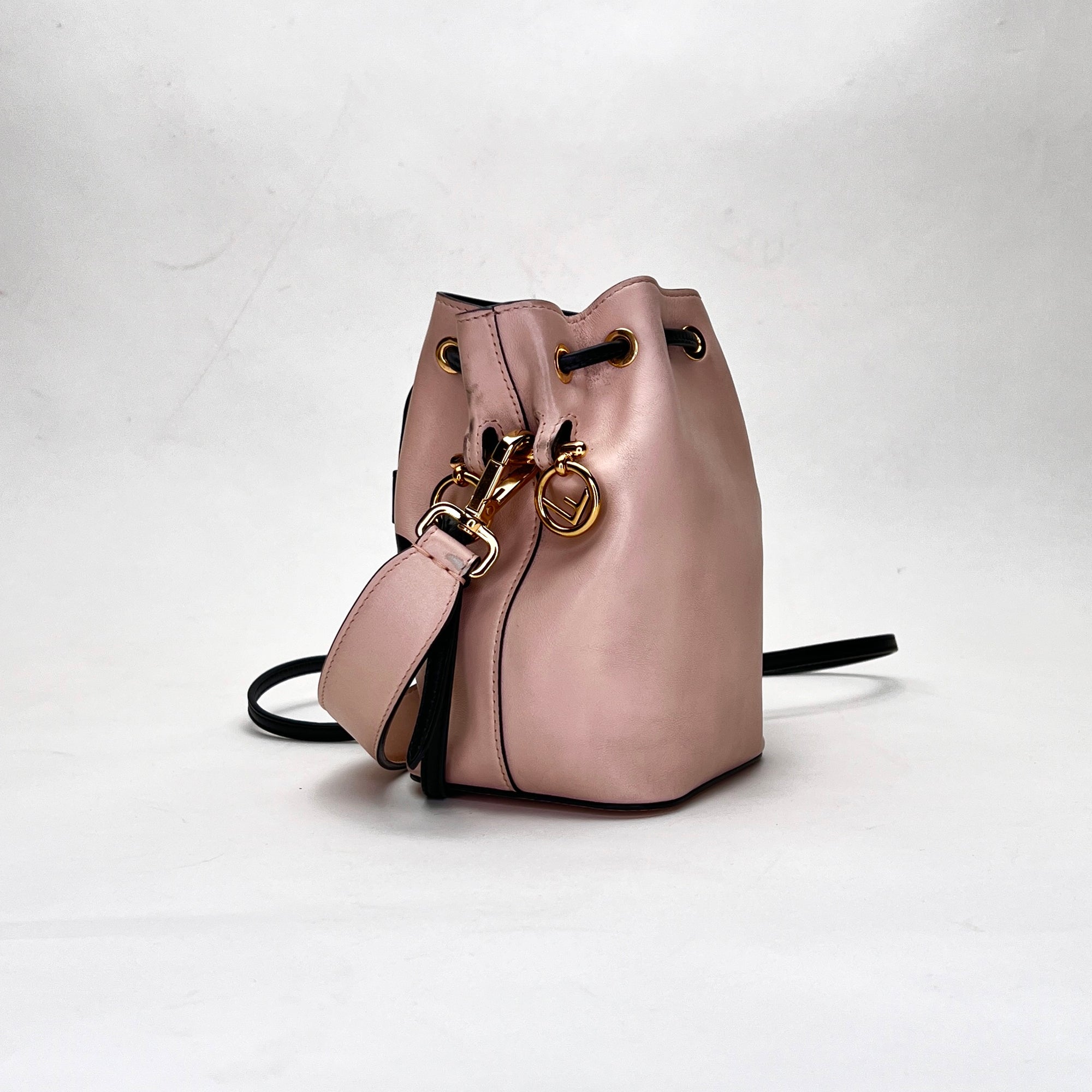 Mon Tresor Mini Pink Bucket Bag in Calfskin, Gold hardware