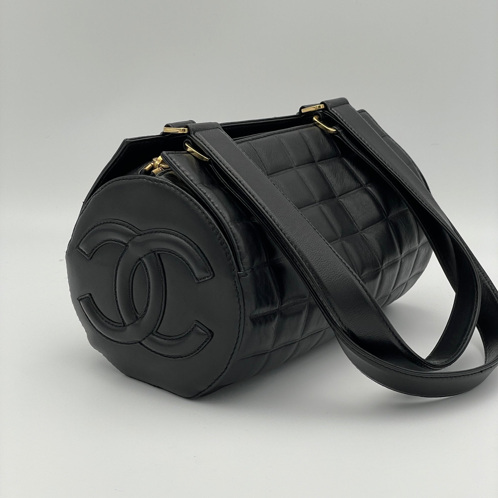 Chocolate Bar Barrel Bag Black Top Handle Bag in Lambskin, Gold hardware