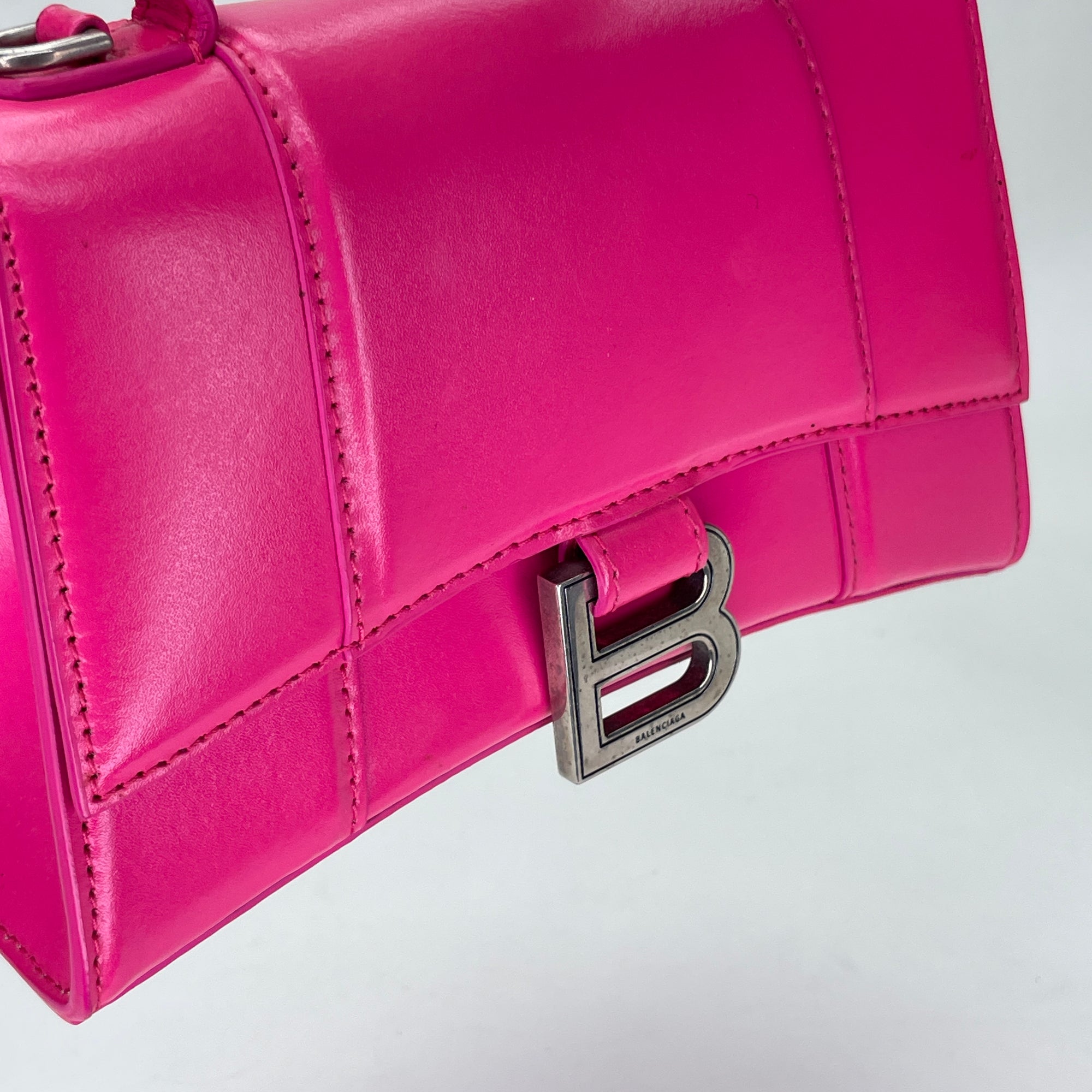 Hourglass XS Pink Top Handle Bag in Calfskin, Silver hardware