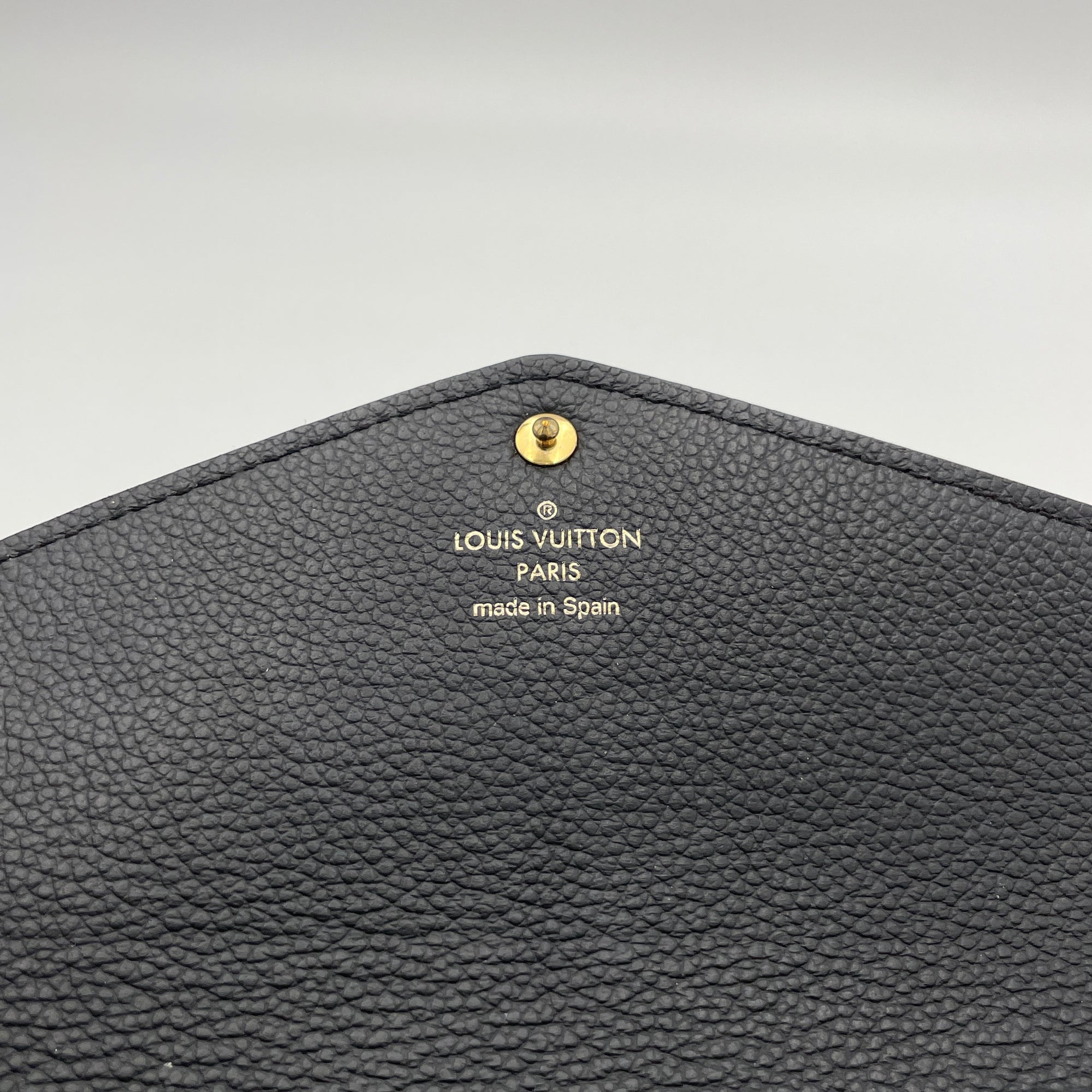 Sarah Long Black Wallet in Monogram Empreinte Leather, Gold hardware