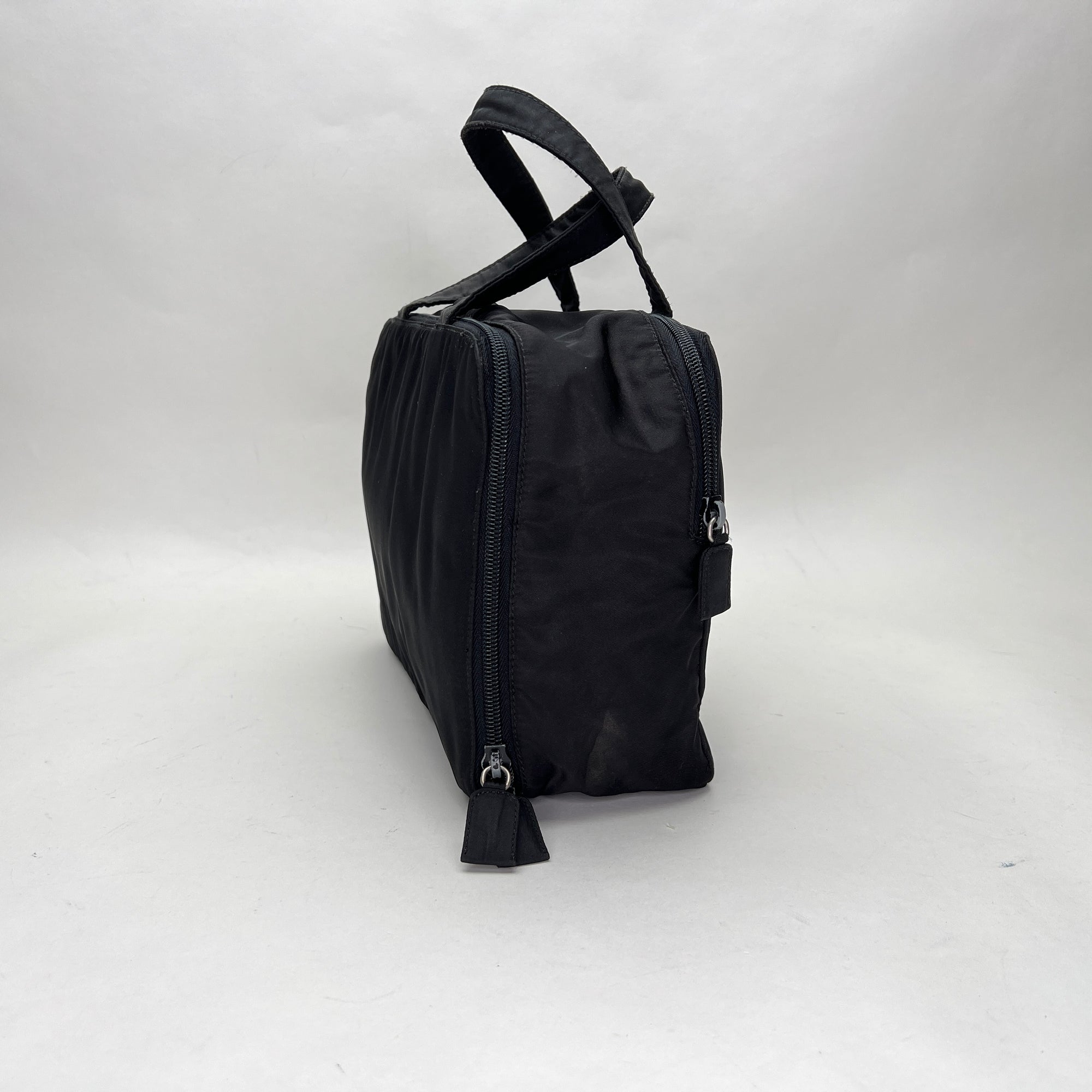 Travel Cosmetic Black Top Handle Bag in Nylon, Silver hardware