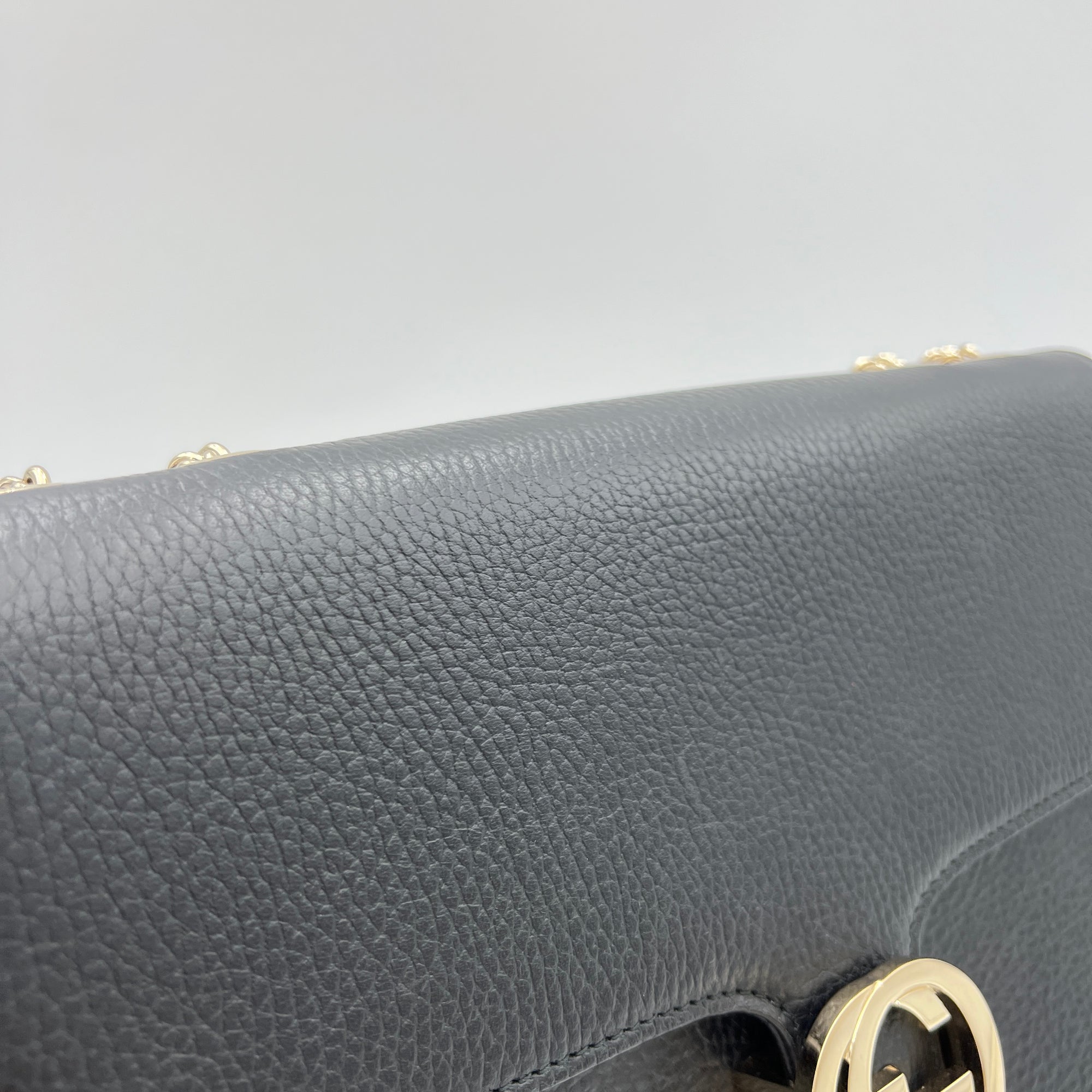 Interlocking Black Crossbody Bag in Calfskin, Gold hardware