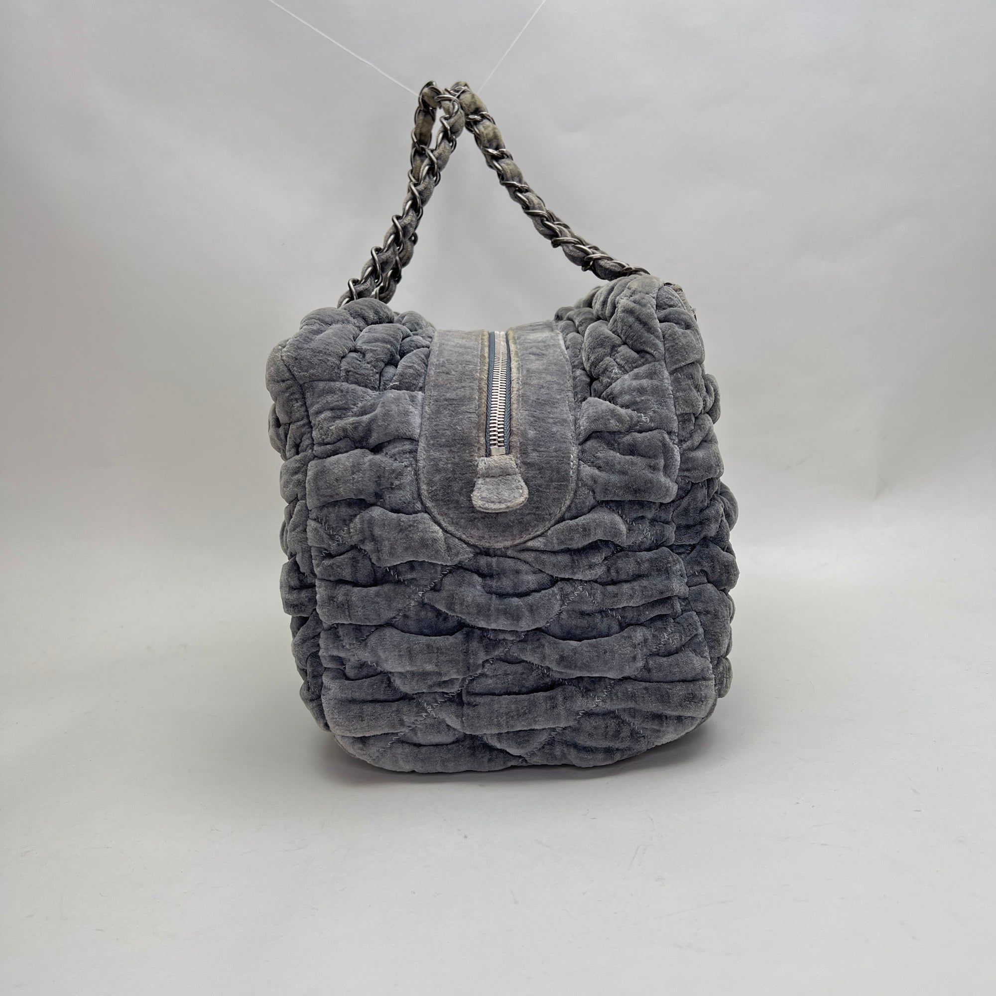 Quilted Grey Shoulder Bag in Velvet, Silver hardware