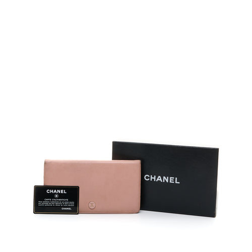 Bi-fold Long Pink Wallet in Calfskin, Gold hardware