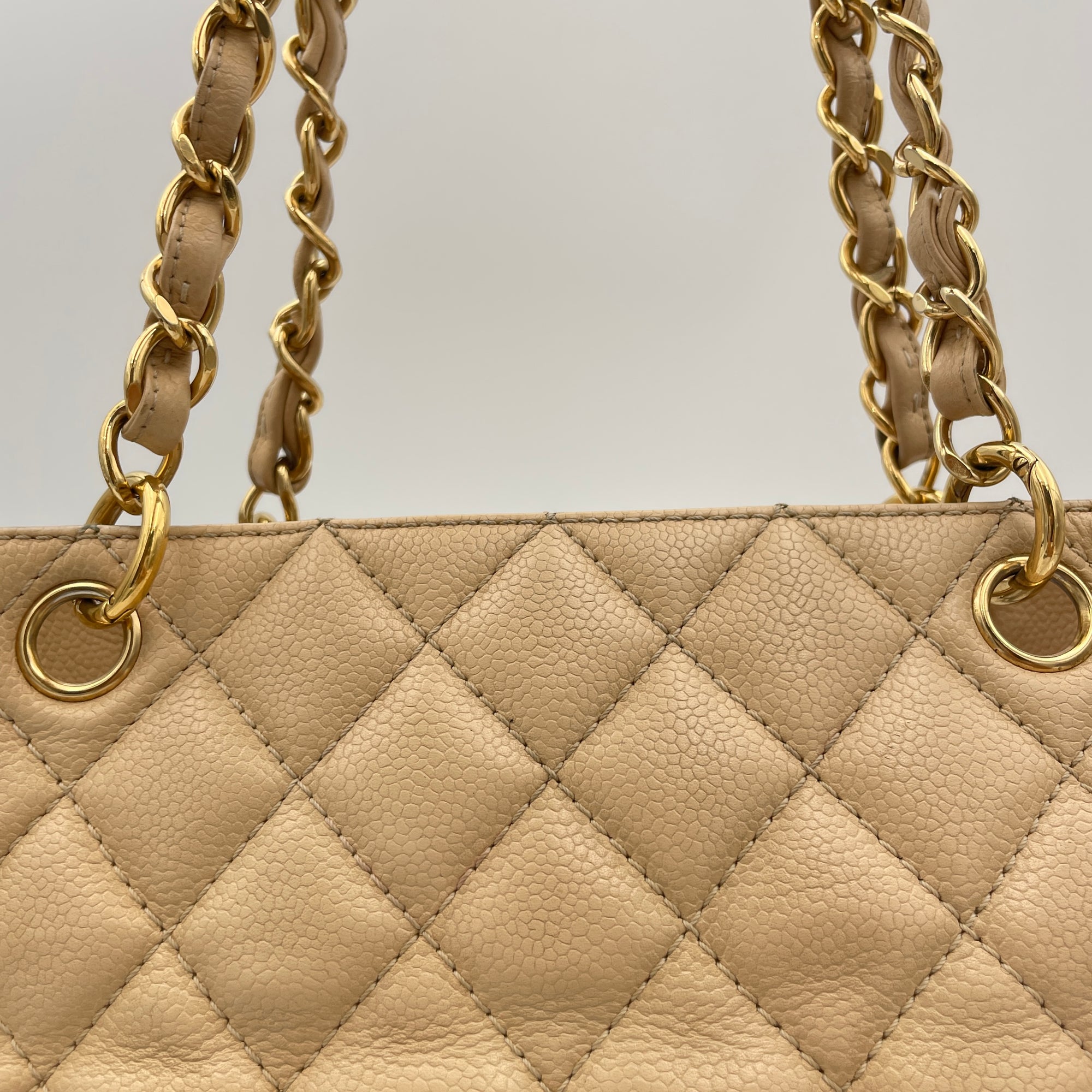 Pst Petite Beige Tote Bag in Caviar Leather, Gold hardware