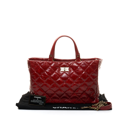 Quilted Red Top Handle Bag in Patent Leather, Gold hardware